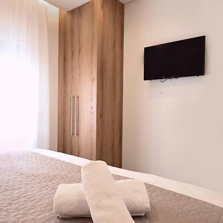 Aria Blu بلاتامونيس